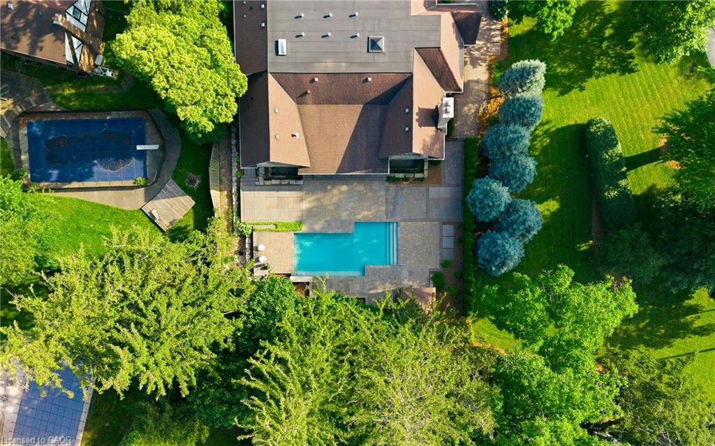 1098 Lakeshore Road W Property Photo 45
