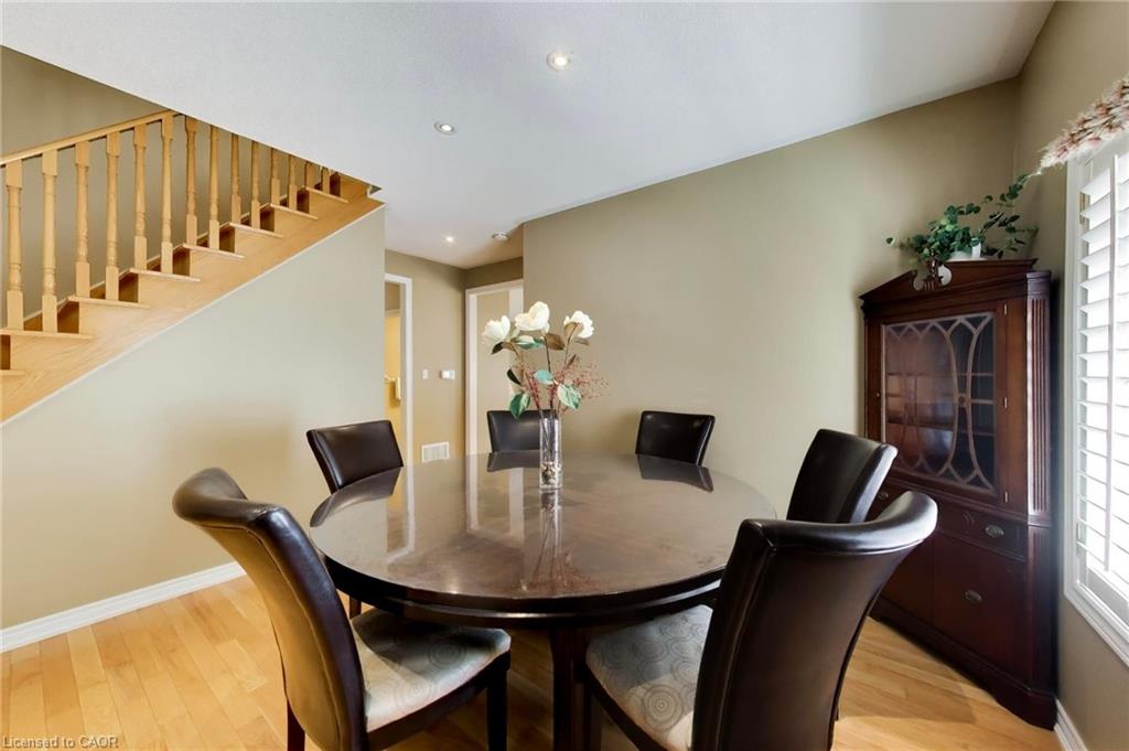 1613 Northmount Avenue Property Photo 8