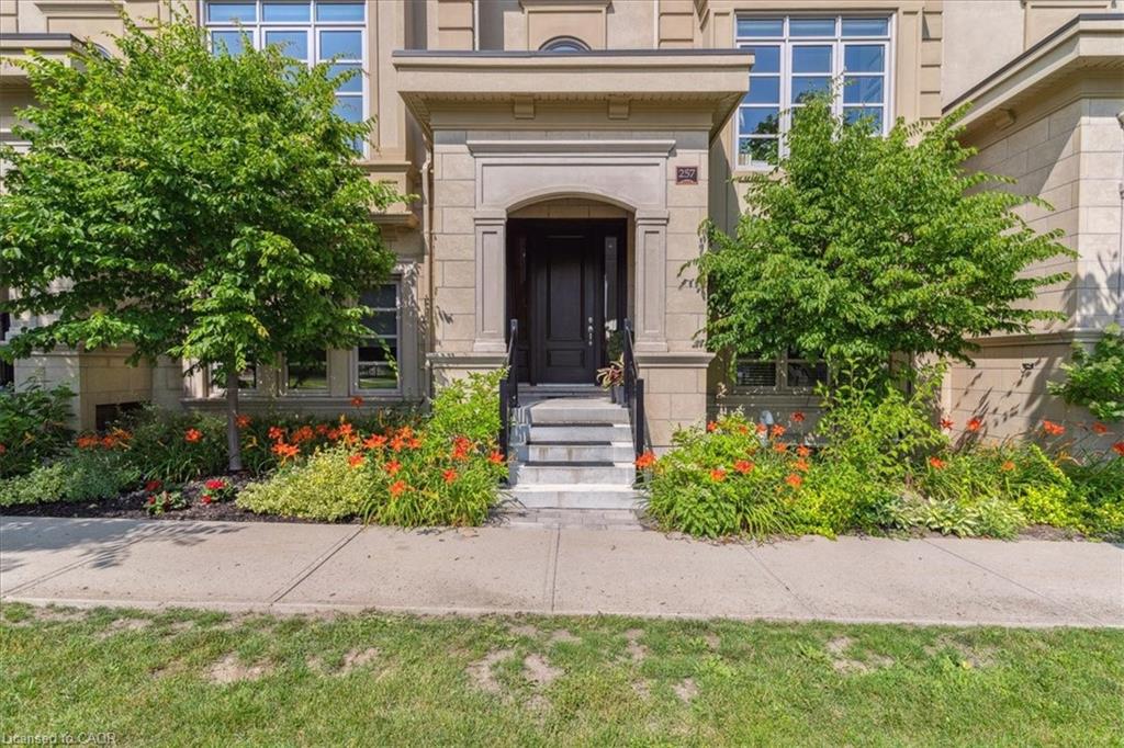 257 Hanover Street Property Photo 2