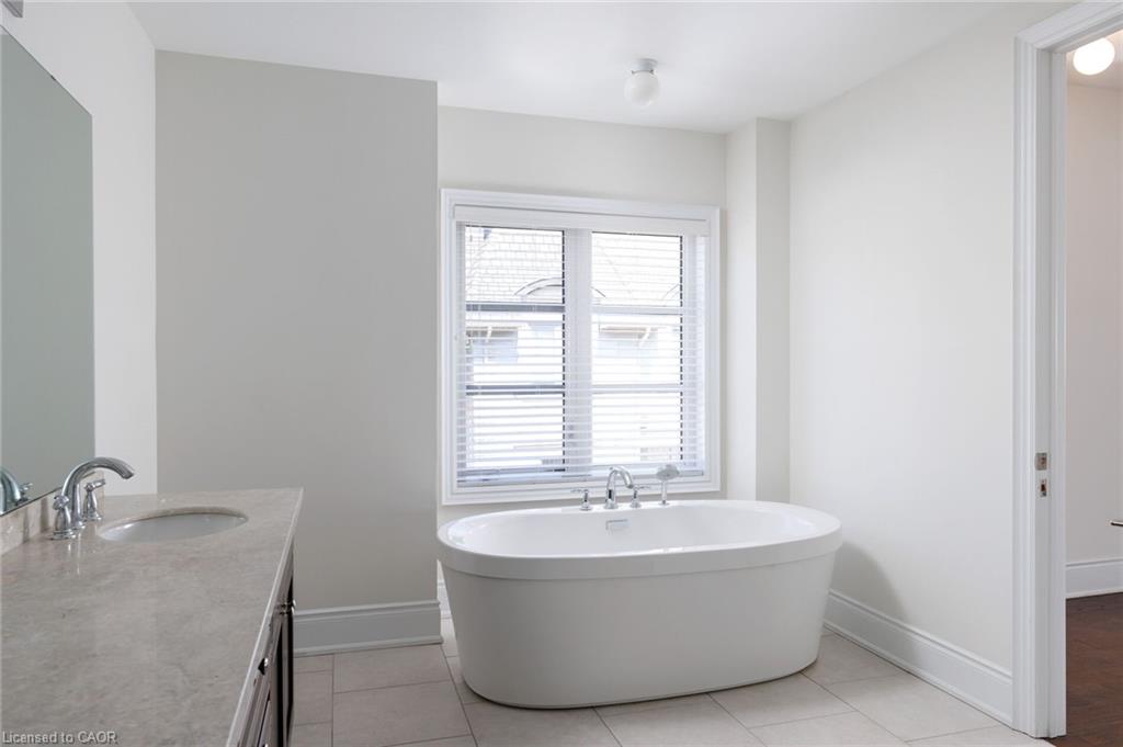 257 Hanover Street Property Photo 18