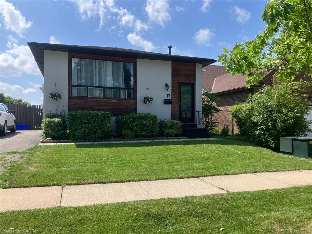 17 Mellenby Street Property Photo 1