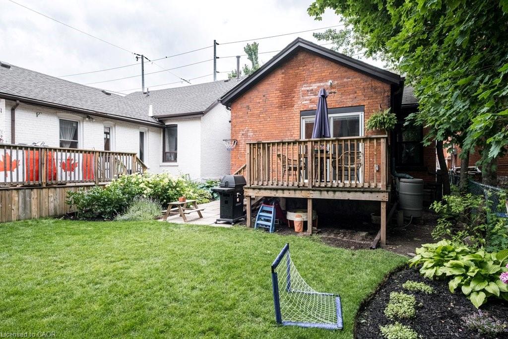 182 Charlton Avenue W Property Photo 43