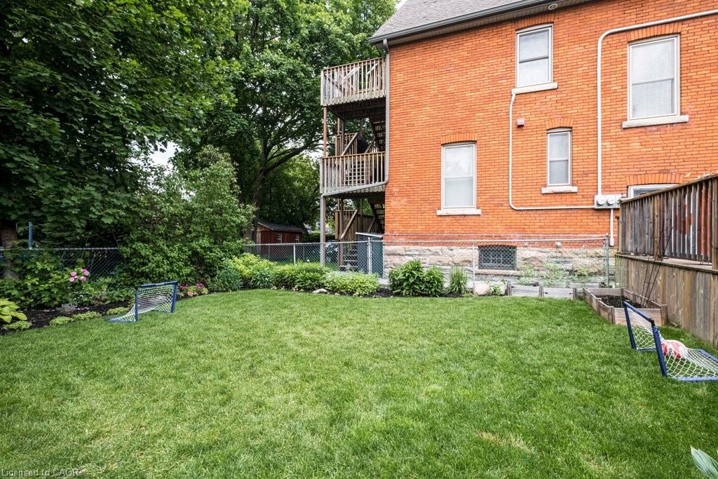 182 Charlton Avenue W Property Photo 44
