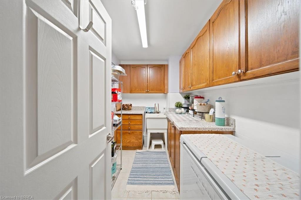 8 Mavin Street Property Photo 35