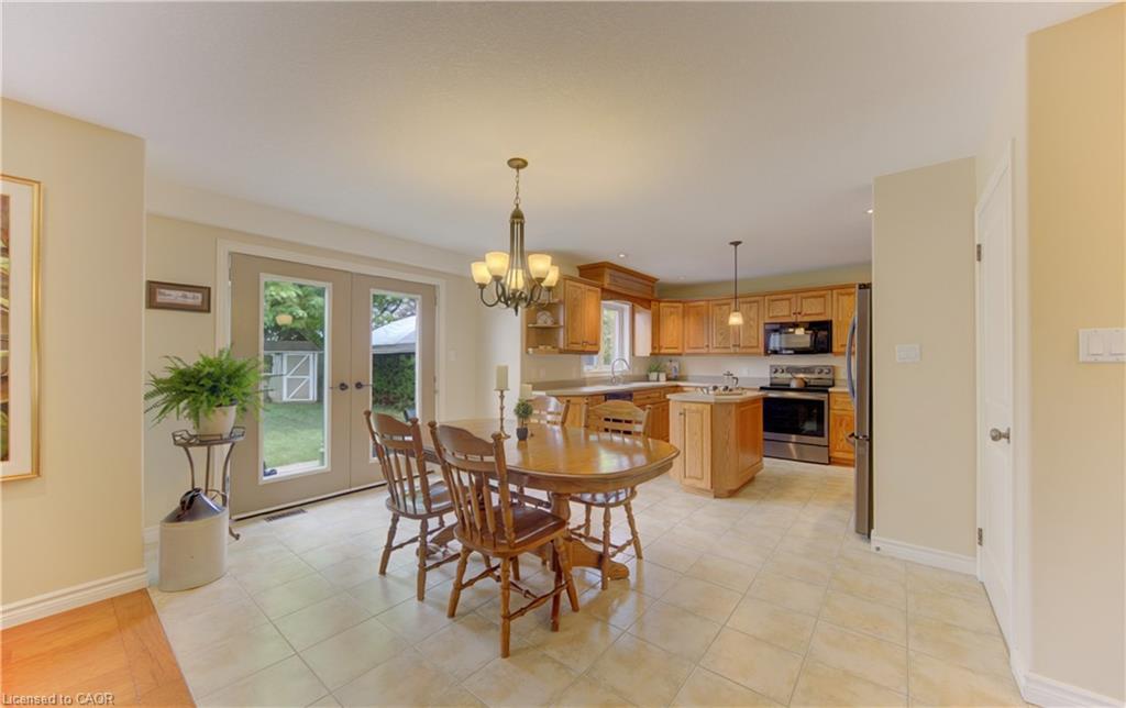 258 Laschinger Boulevard Property Photo 10