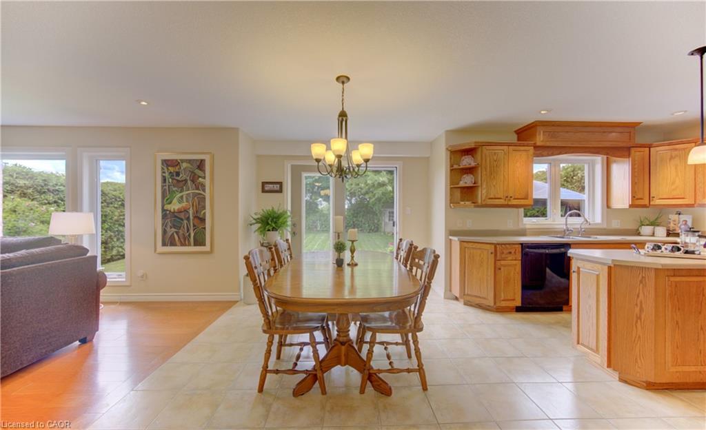 258 Laschinger Boulevard Property Photo 18