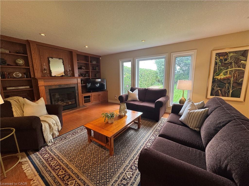 258 Laschinger Boulevard Property Photo 22