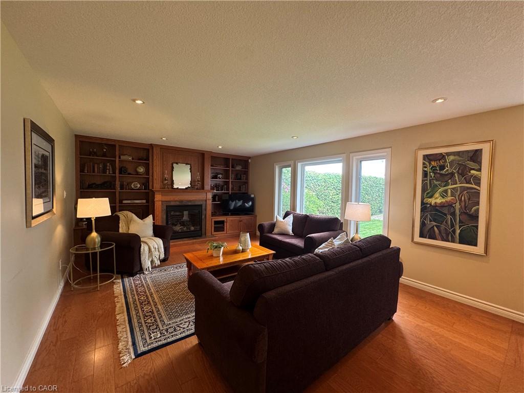 258 Laschinger Boulevard Property Photo 23