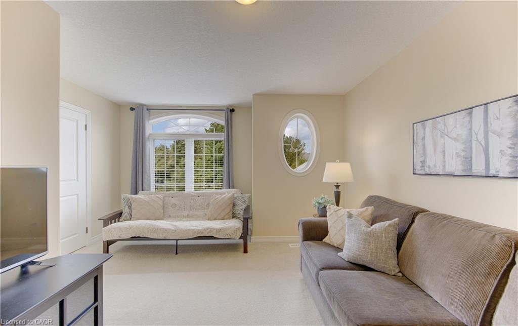 258 Laschinger Boulevard Property Photo 26