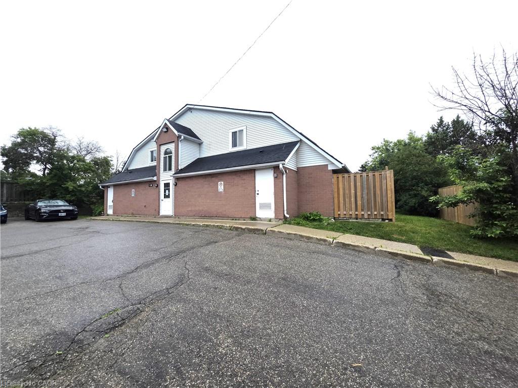 11-41 Valleyview Road Property Photo 2