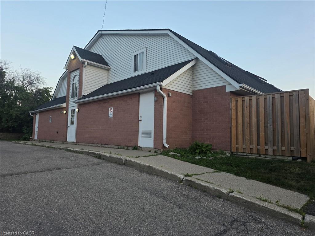 11-41 Valleyview Road Property Photo 3