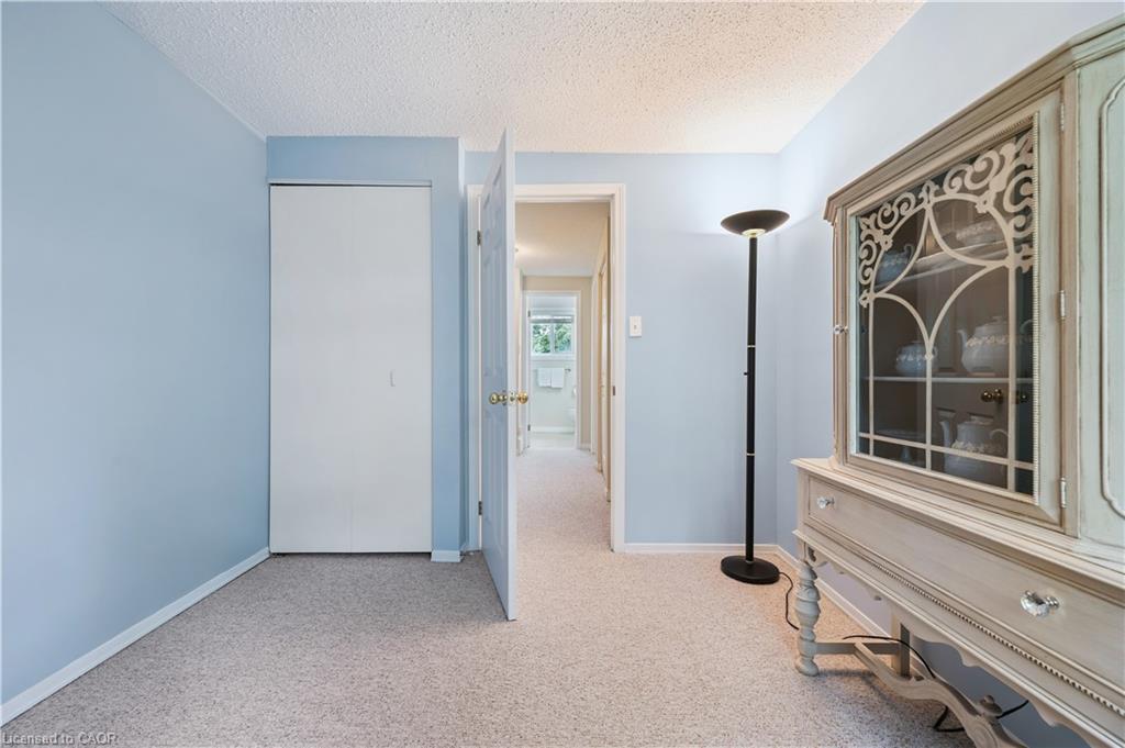 2-255 Camelot Court Property Photo 26