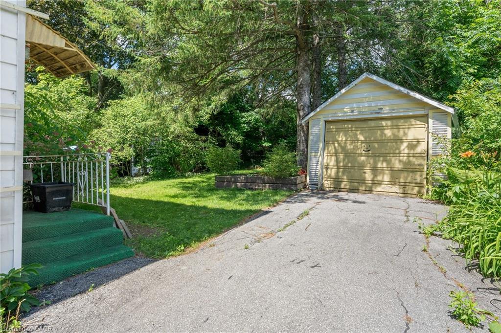 35 Basil Avenue Property Photo 19