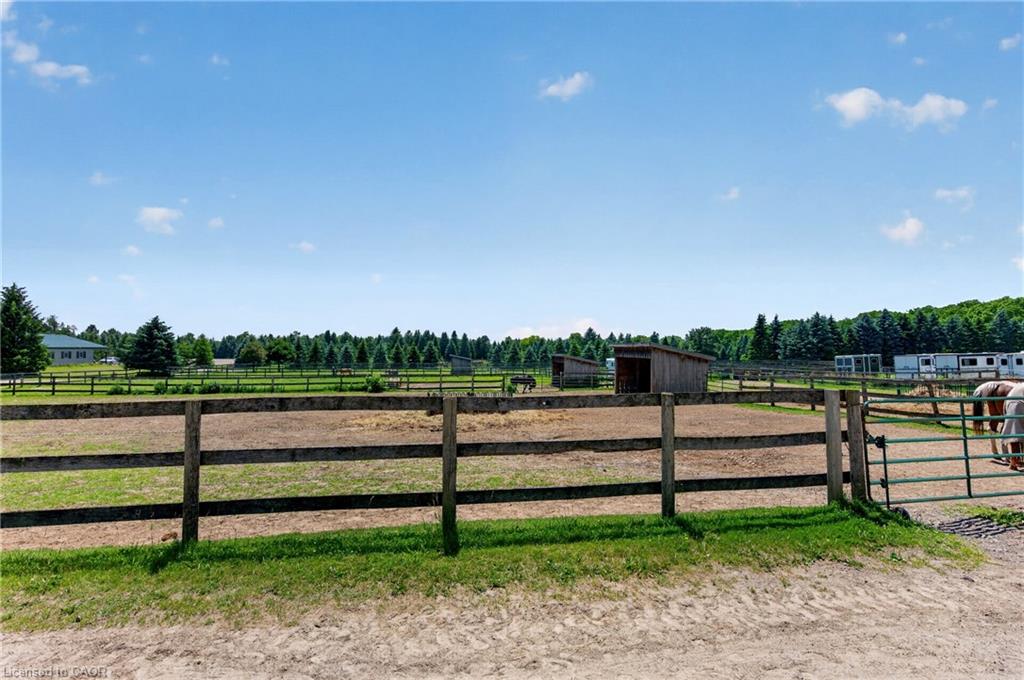 564 8th Concession Road E Property Photo 38