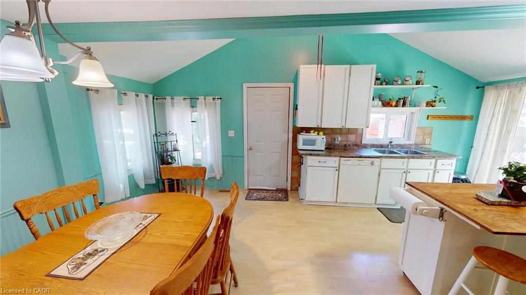 3050 Jewell Avenue Property Photo 7