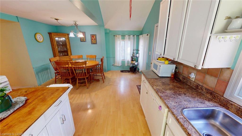 3050 Jewell Avenue Property Photo 8