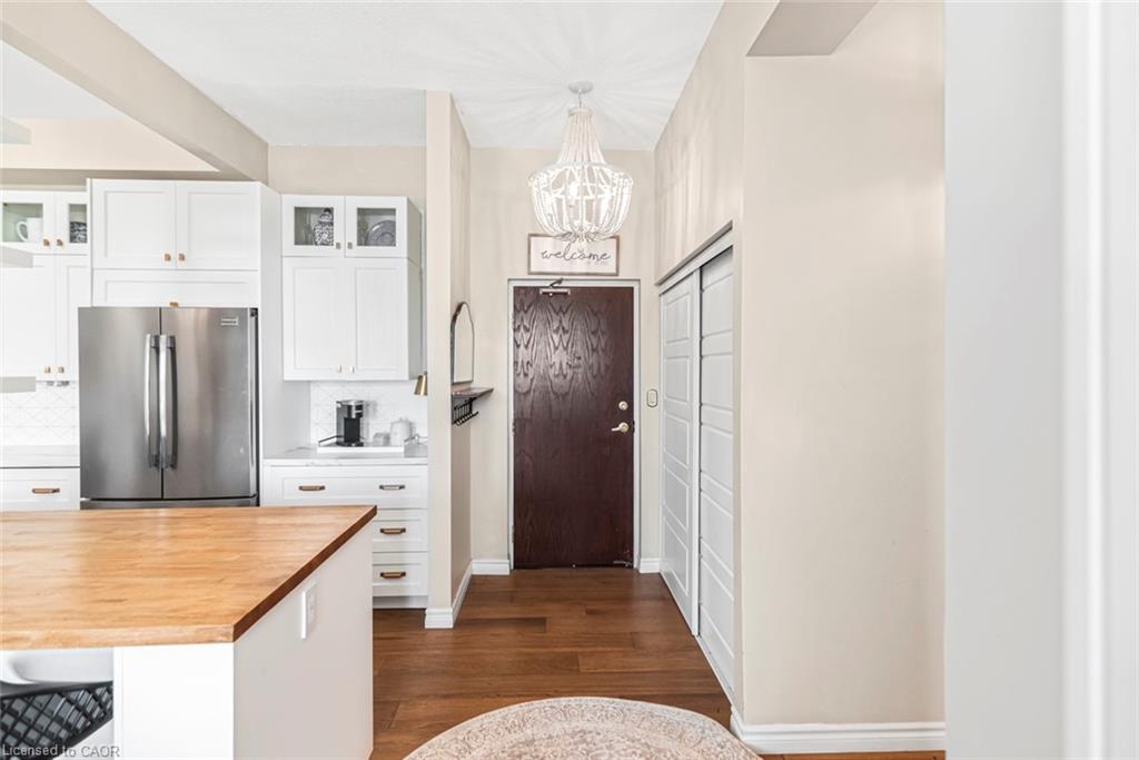 311-262 Dundas Street E Property Photo 2