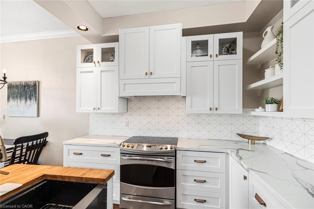 311-262 Dundas Street E Property Photo 15