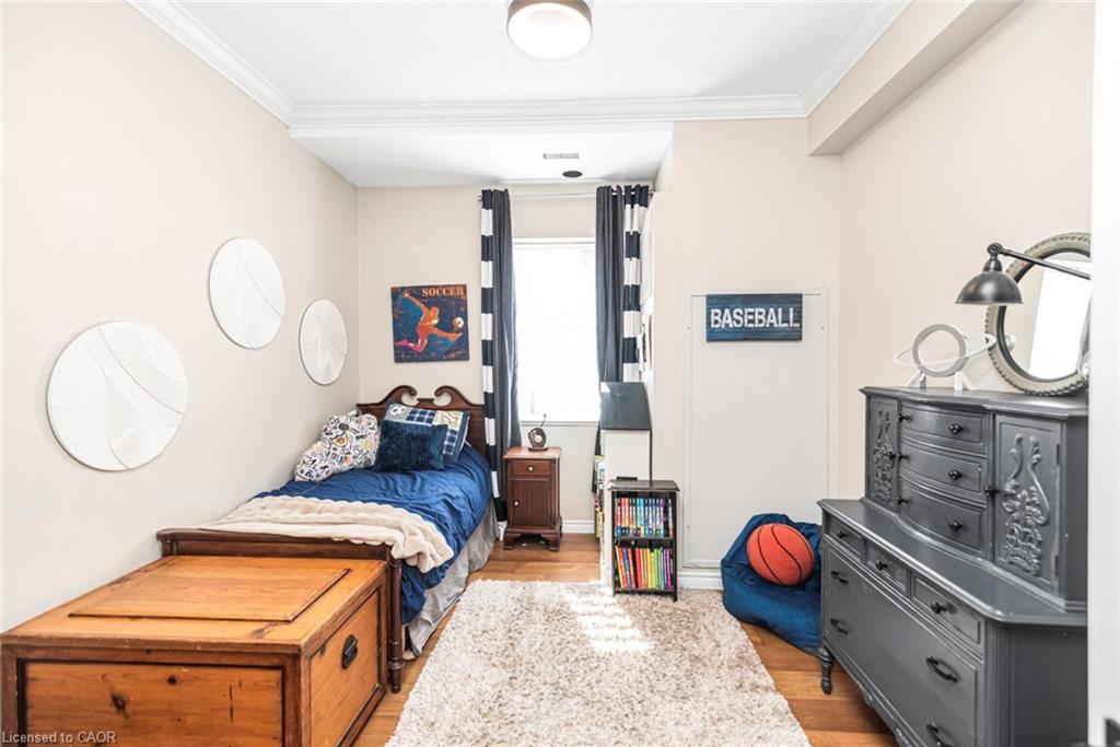 311-262 Dundas Street E Property Photo 20