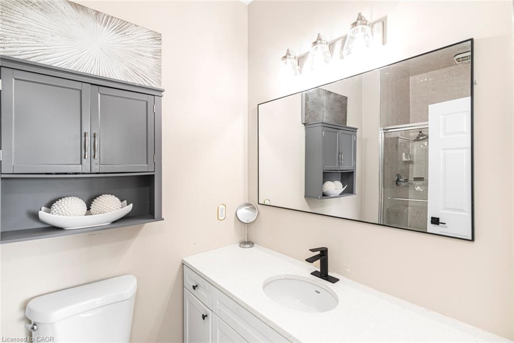 311-262 Dundas Street E Property Photo 33