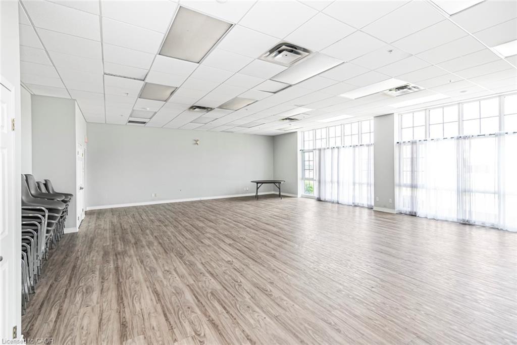 311-262 Dundas Street E Property Photo 37