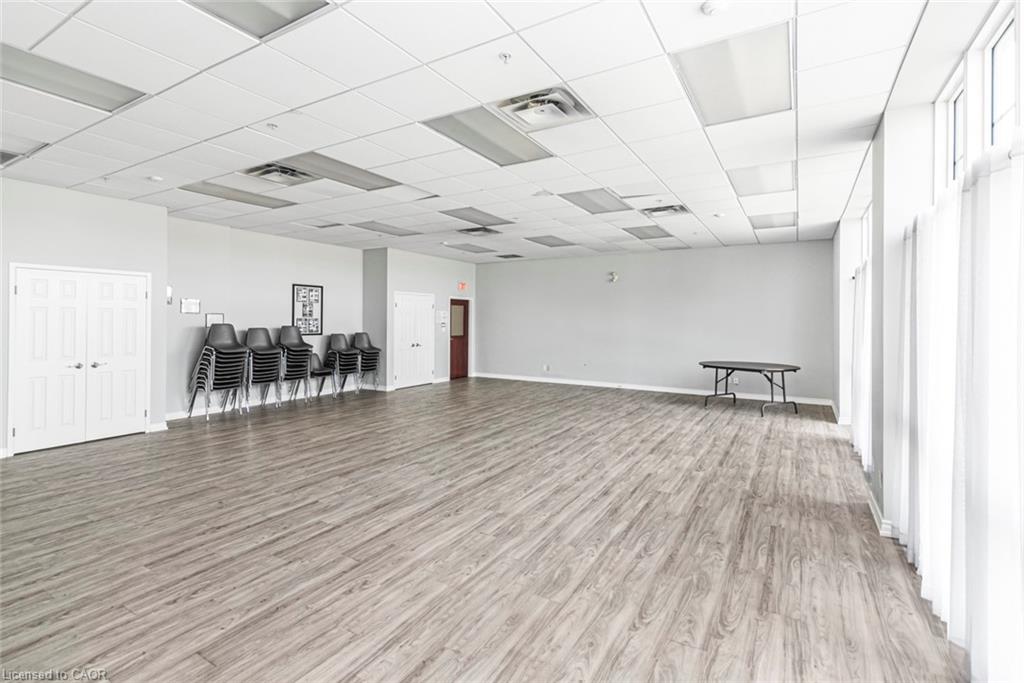 311-262 Dundas Street E Property Photo 41