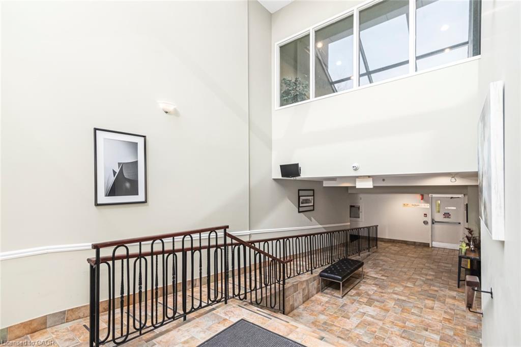311-262 Dundas Street E Property Photo 43