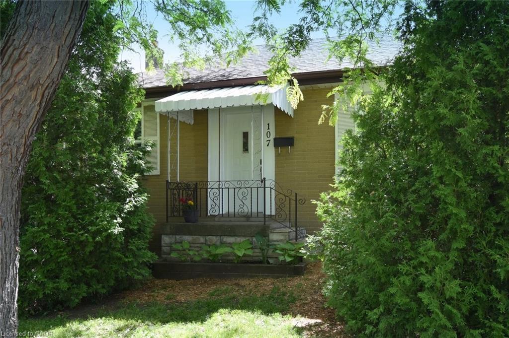 107 West 32nd Street Property Photo 3