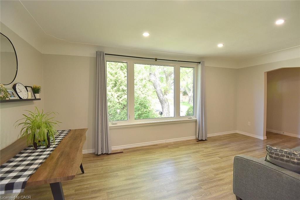 107 West 32nd Street Property Photo 10