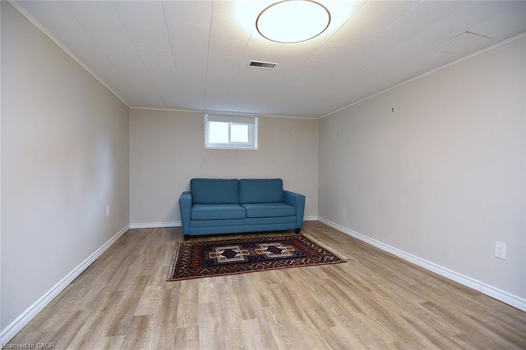 107 West 32nd Street Property Photo 18