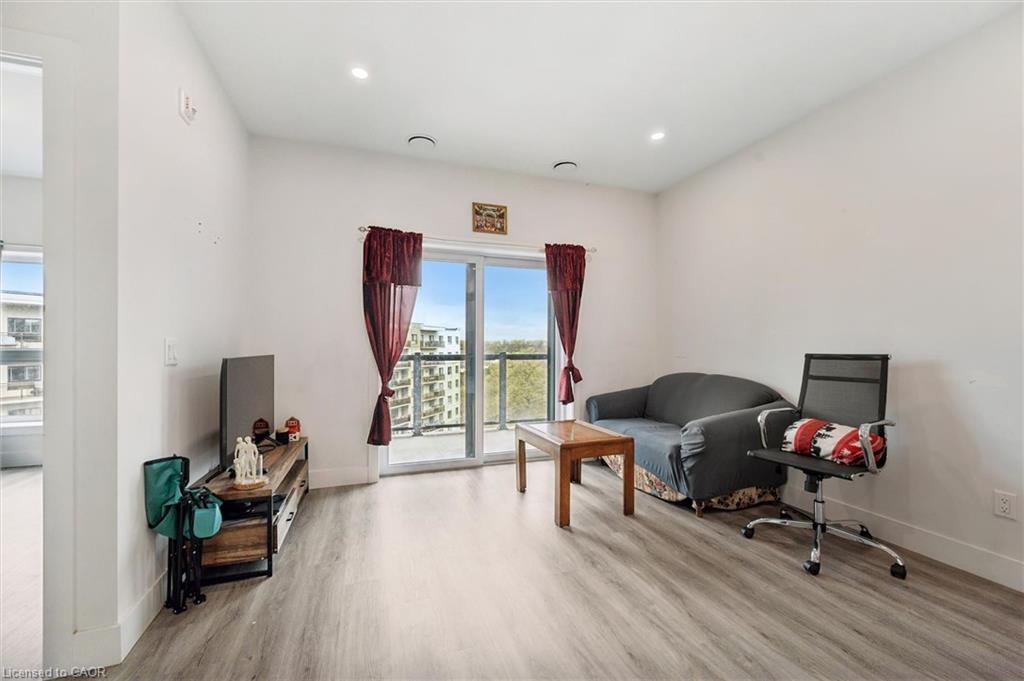 507-1000 Lackner Place Property Photo 25