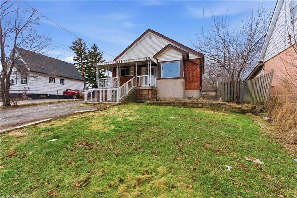880 Lawrence Road Property Photo 3