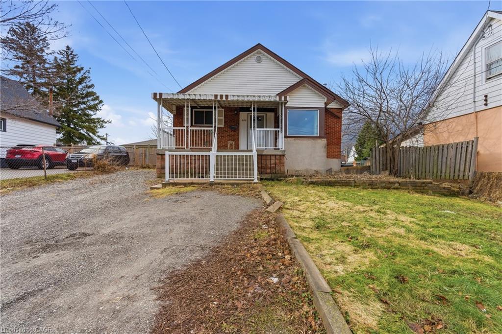 880 Lawrence Road Property Photo 4