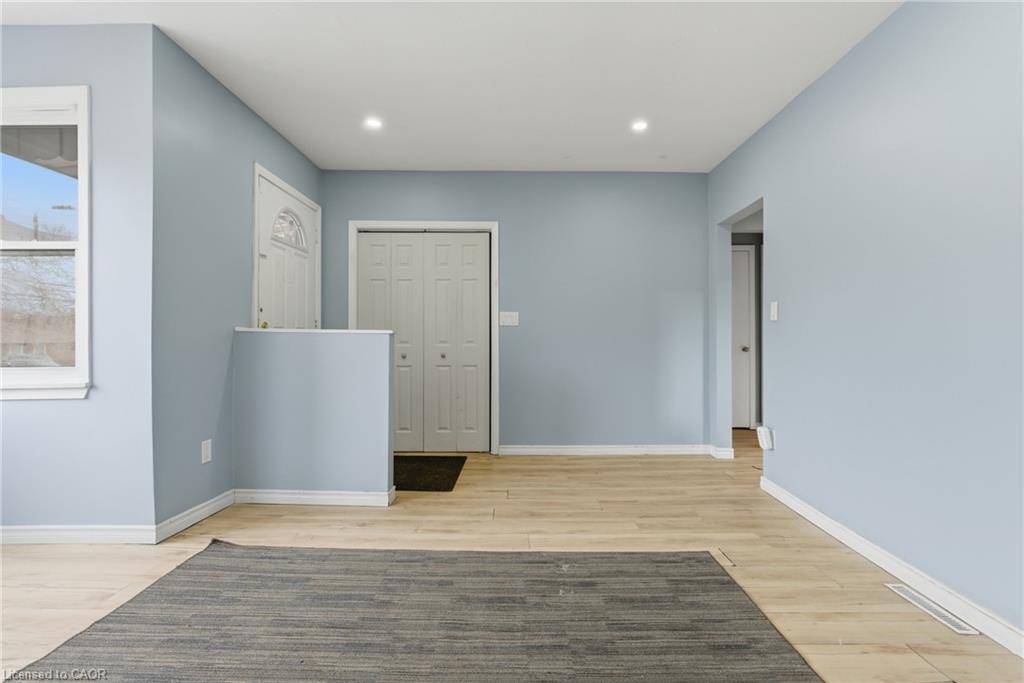 880 Lawrence Road Property Photo 15