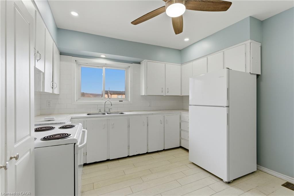 880 Lawrence Road Property Photo 17