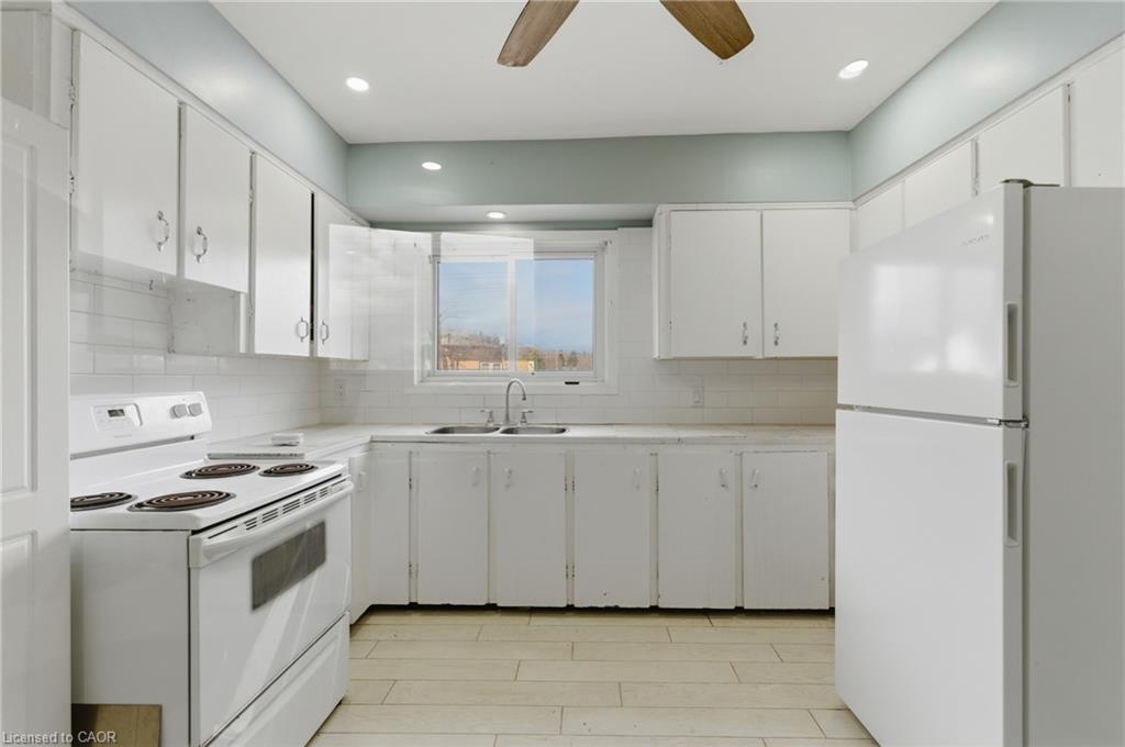 880 Lawrence Road Property Photo 18