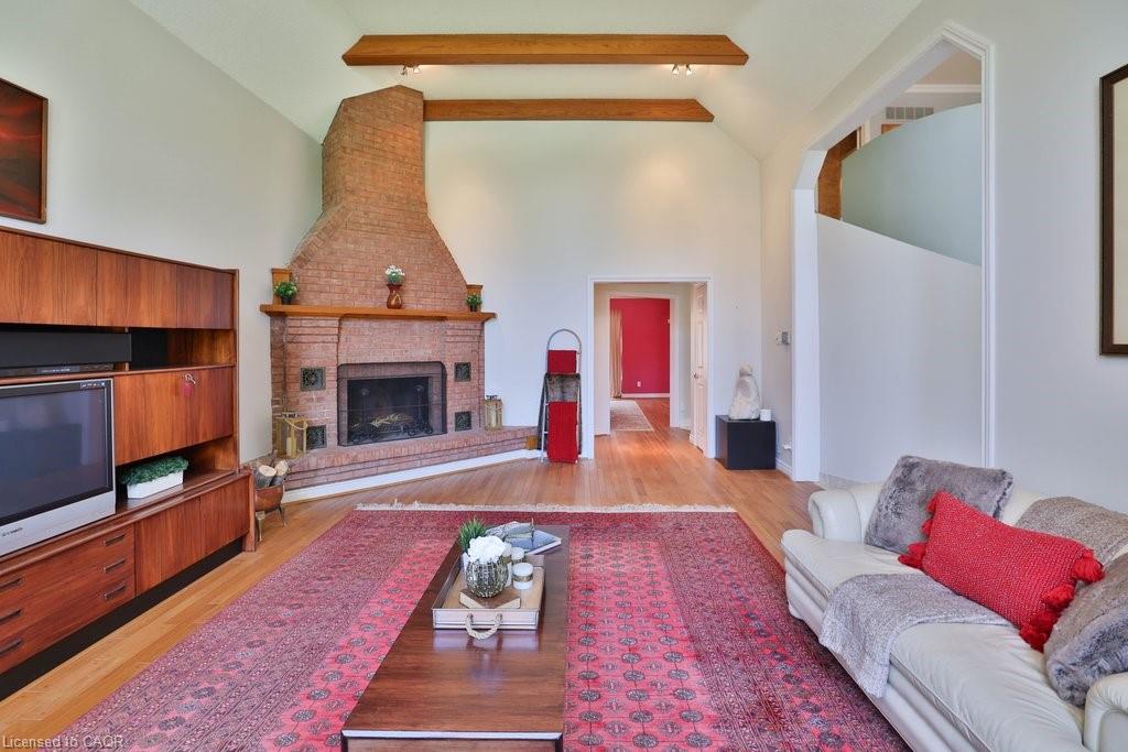 670 Meadow Wood Road Property Photo 7