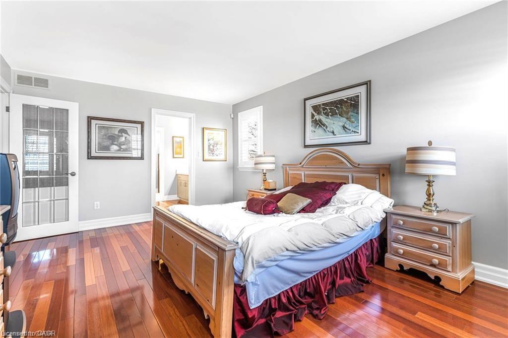 915 Queenston Road Property Photo 33
