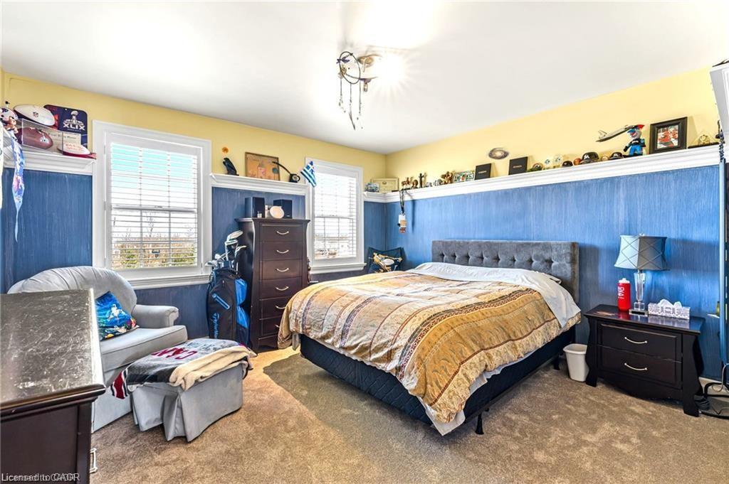 915 Queenston Road Property Photo 37