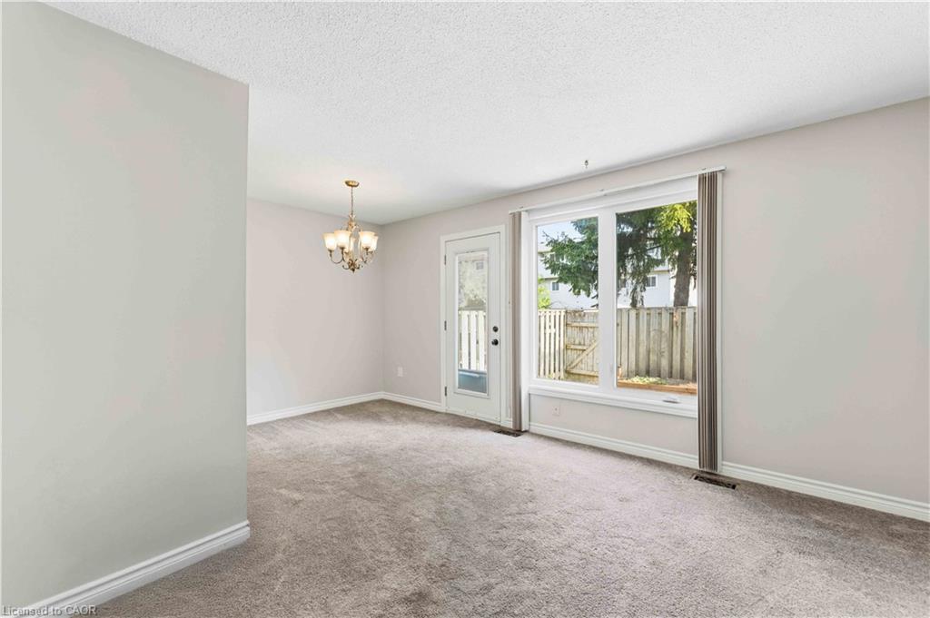 27-1396 Upper Ottawa Street Property Photo 10