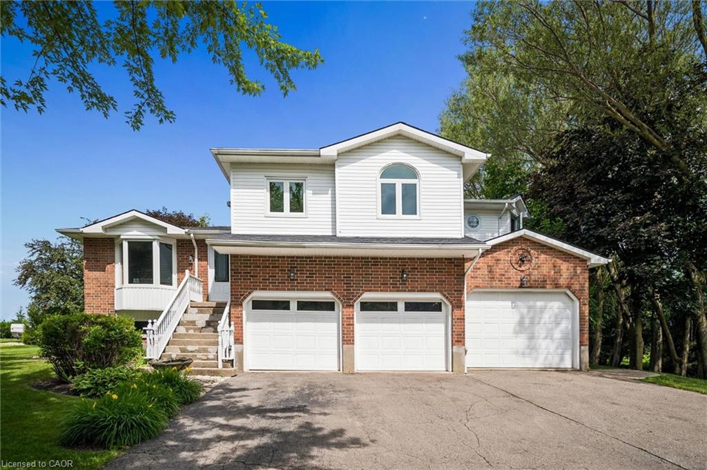 170 Elmslie Place Property Photo 2