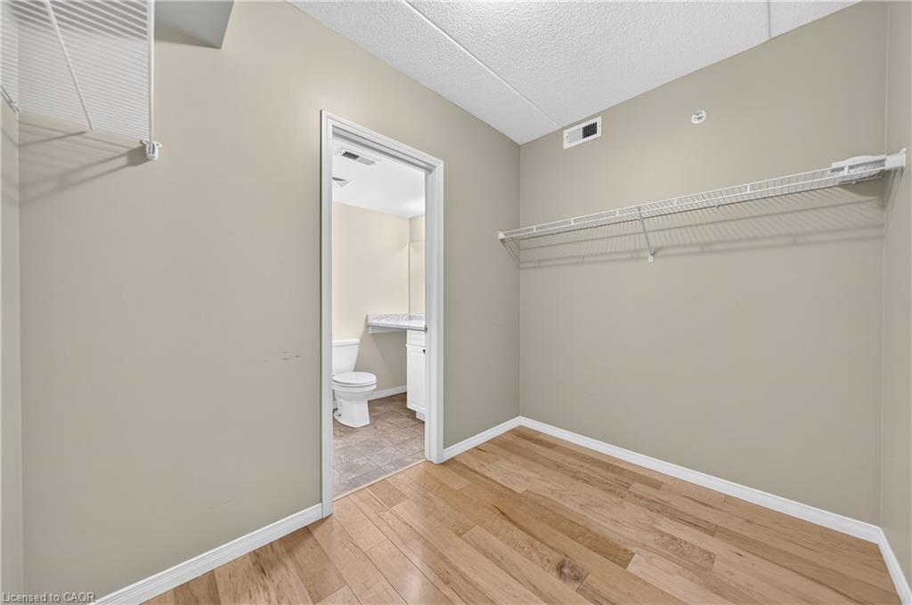203-155 Water Street S Property Photo 26