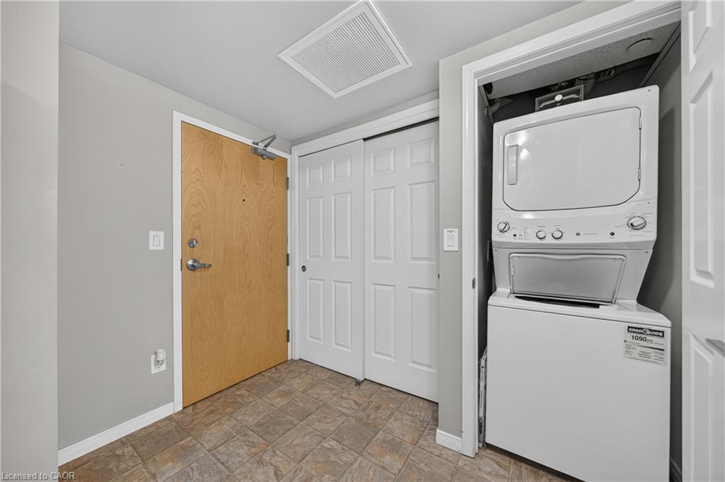 203-155 Water Street S Property Photo 29