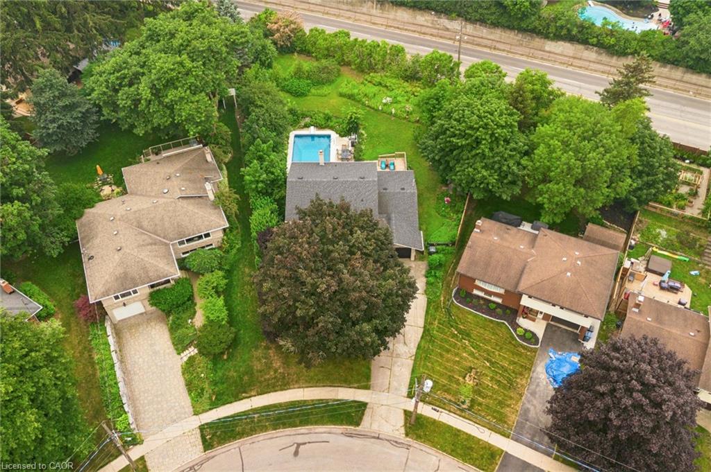 30 Westminster Avenue Property Photo 4
