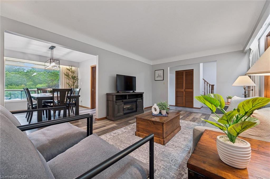 30 Westminster Avenue Property Photo 11