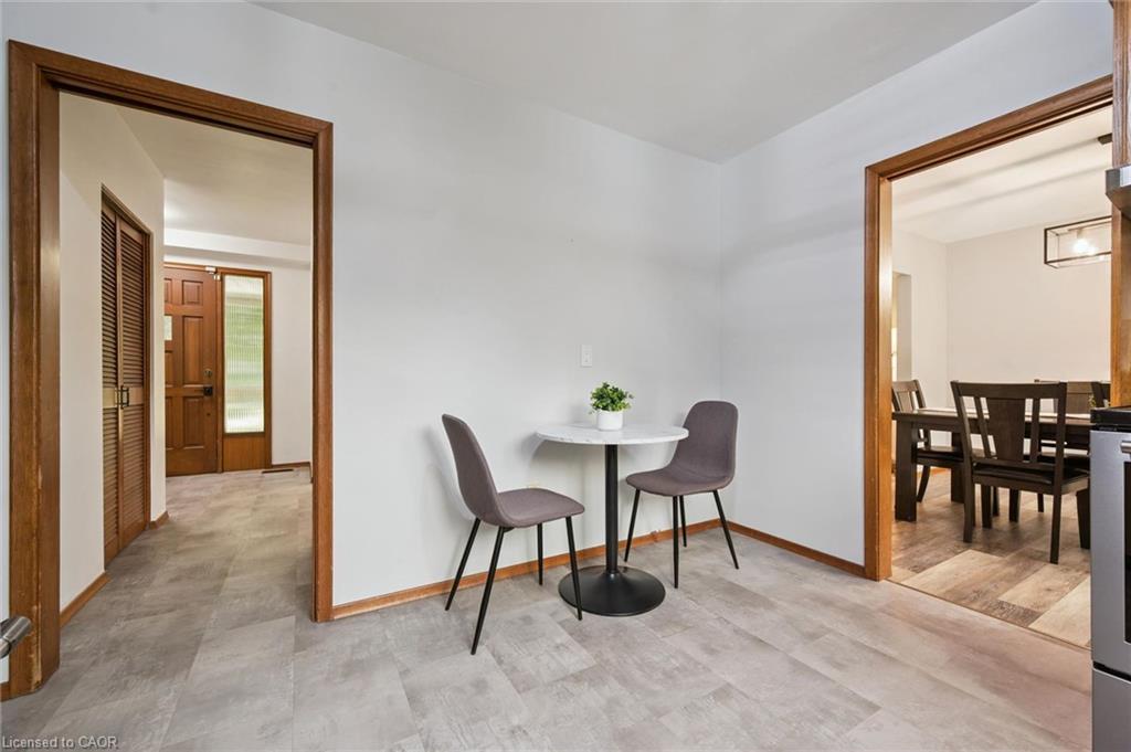 30 Westminster Avenue Property Photo 18