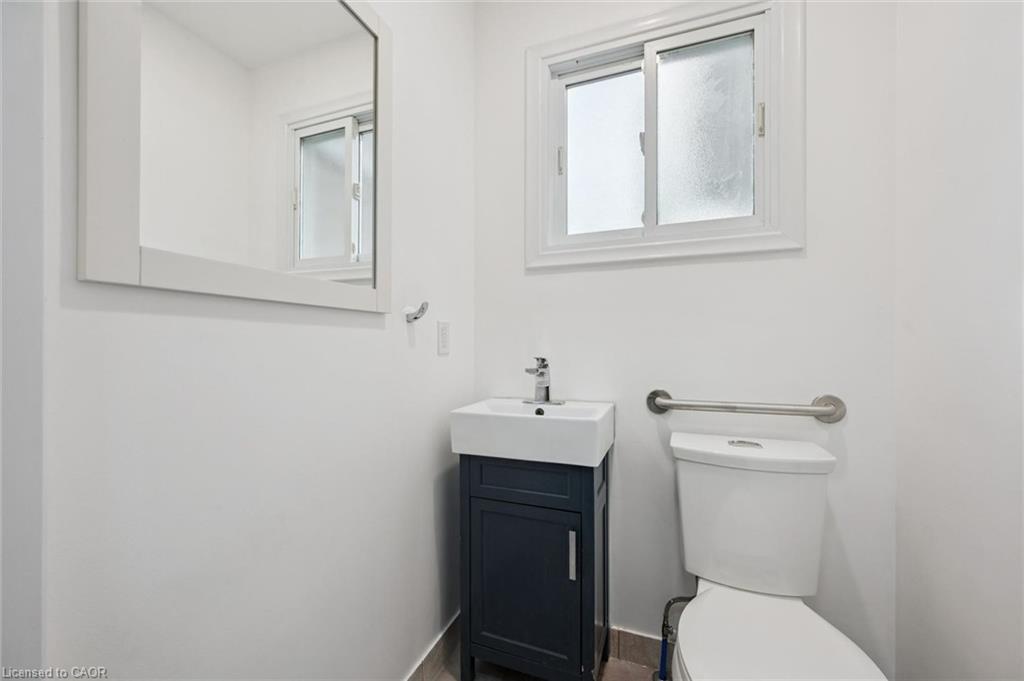 30 Westminster Avenue Property Photo 22