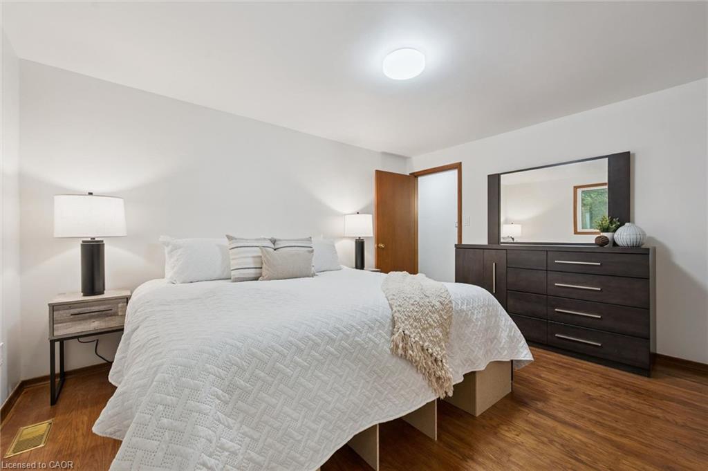 30 Westminster Avenue Property Photo 24