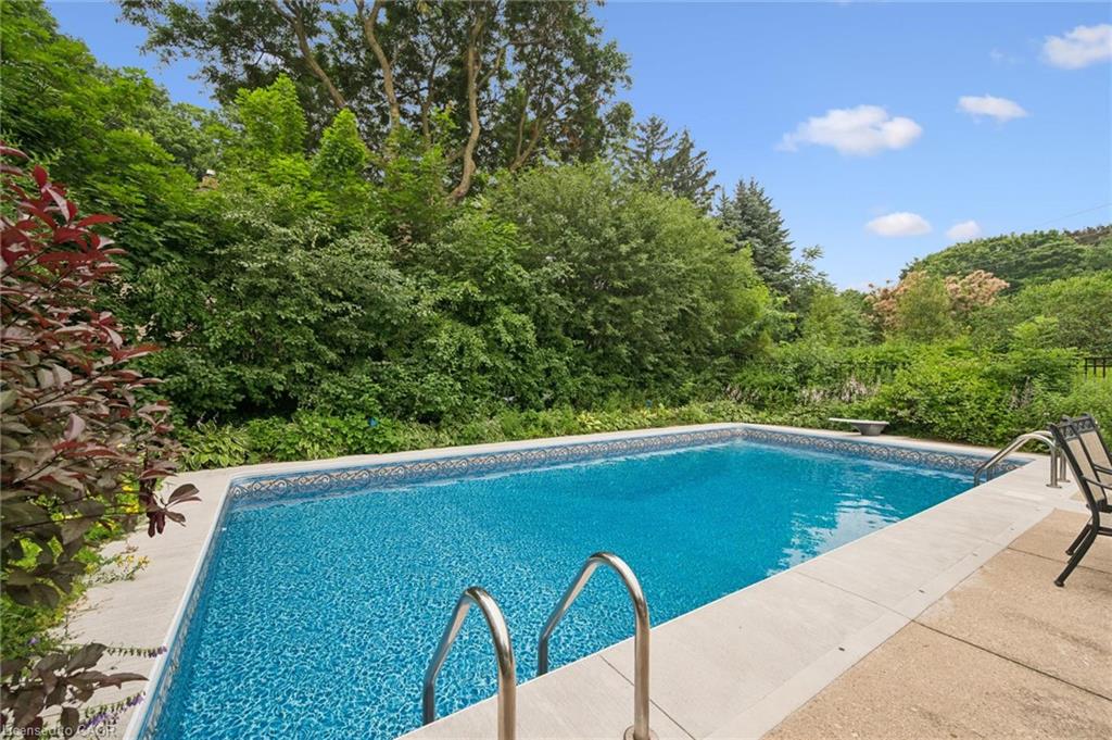 30 Westminster Avenue Property Photo 40