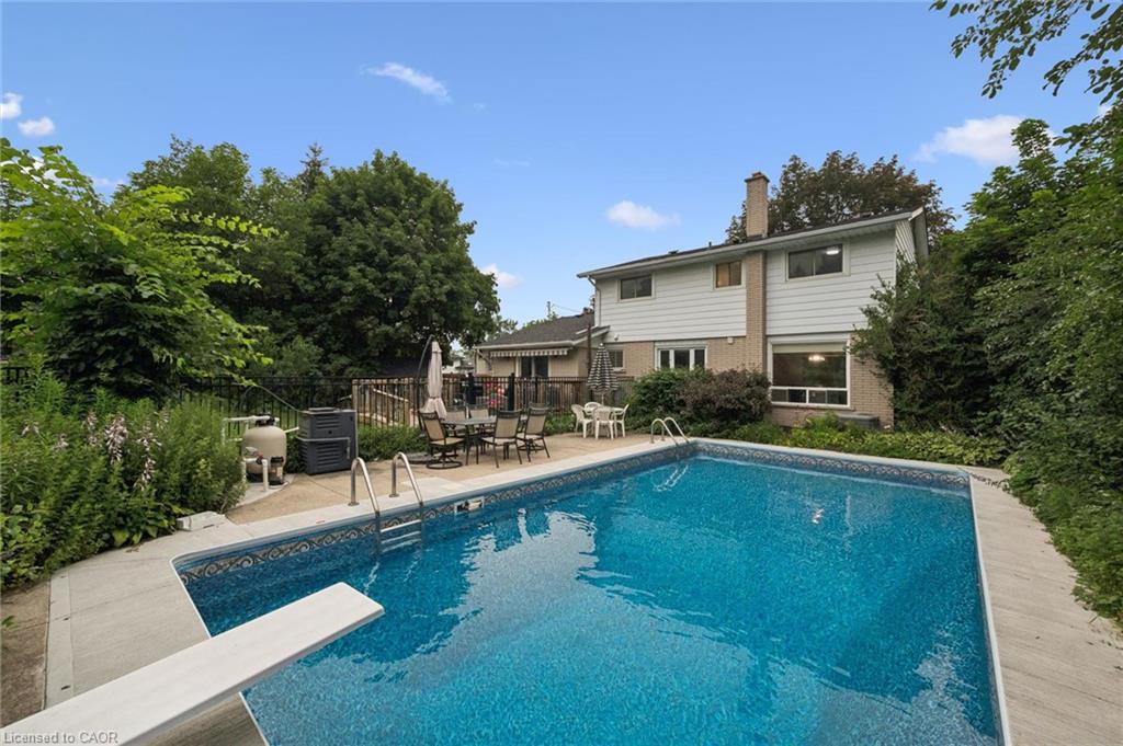 30 Westminster Avenue Property Photo 41